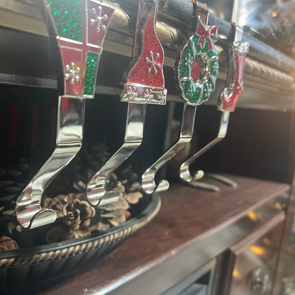 STOCKING HOLDERS SET - Picture 6 of 6